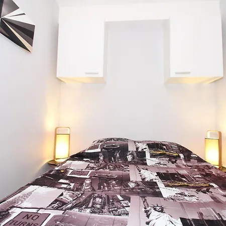 Apartment T1 Renove Avec Gout, Proche Thermes, Avec Wifi - Fr-1-553-302 Balaruc-les-Bains
